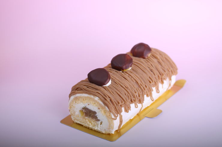 渋皮モンブランロール